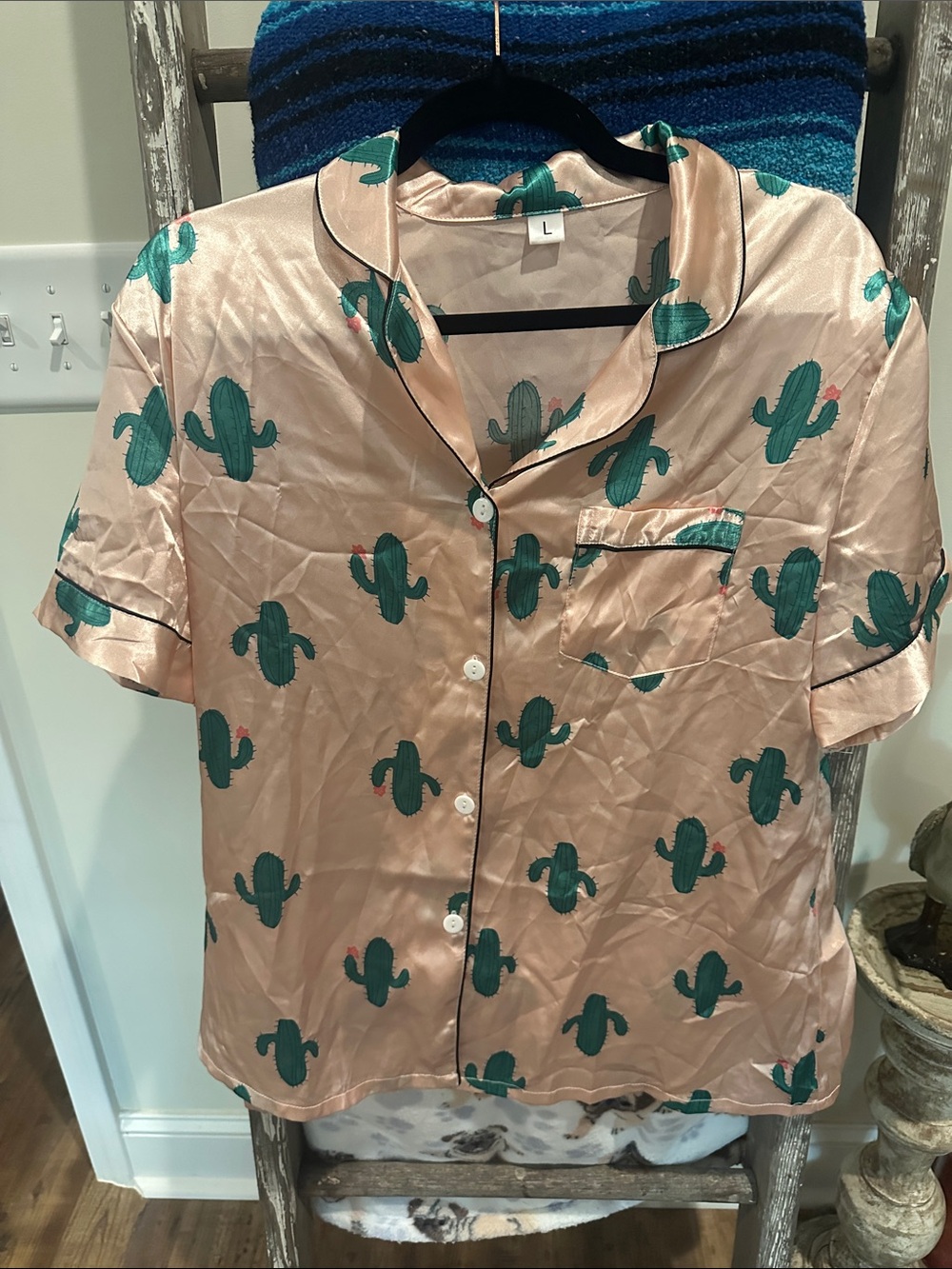 Silky Cactus Print Button-Up Pajama Top - Peach & Green